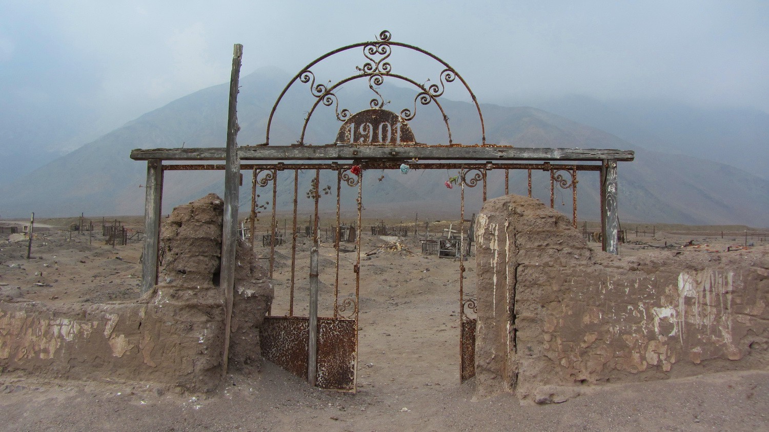 Ancient graveyard of Cobija (between Antofagasta and Iquique, Ruta 1)